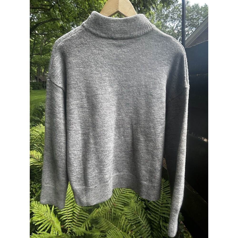 THML Cat Sweater Size Large Mock Neck Mock Neck Kitten Grey Knit - Picture 8 of 8